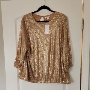Elegant Gold Blouse with Flowy Sleeves